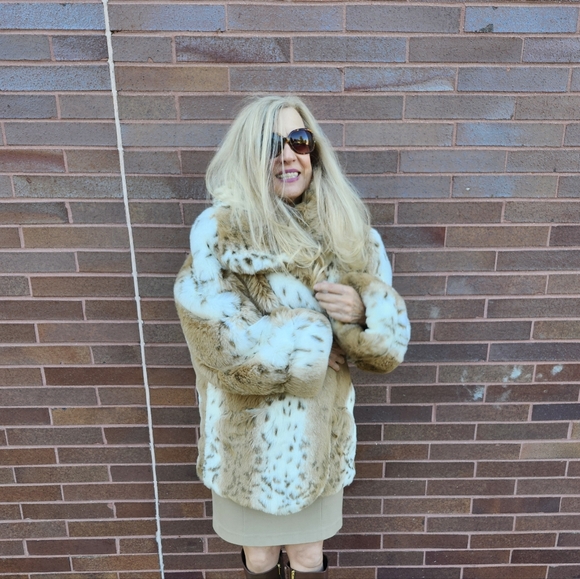 Pamela McCoy Vintage Ex Cond & Pro Cleaned Faux Lynx Teddy Jacket, Large, $98 - Picture 6 of 16